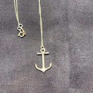 Tiffany & Co.Sterling silver anchor pendant necklace ￼18 inch
